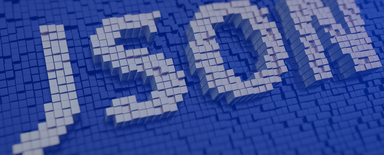 Développeur Drupal vérifiant la sortie JSON-LD dans les outils de développement du navigateur à côté d'un formulaire d'édition produit - métaphore du markup Schema.org piloté par les champs avec Metatag.